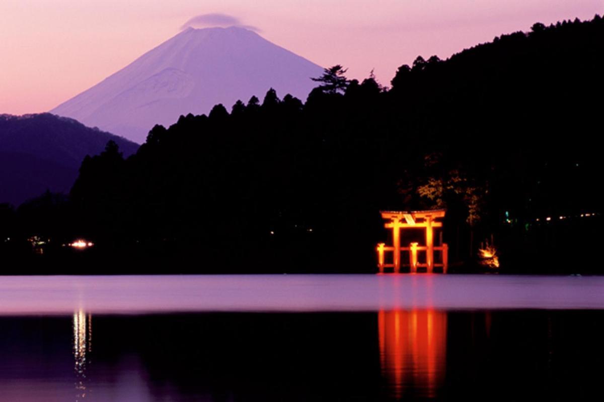 New Open『天然温泉』芦ノ湖畔の完全貸切別荘 Hakone Buitenkant foto